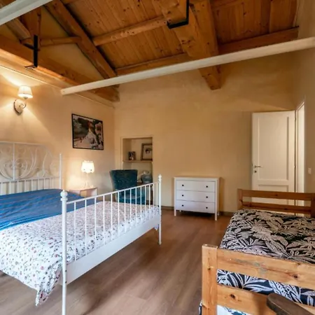 別荘 Depandance Cascina Vicentini アルフィアーノ・ナッタ